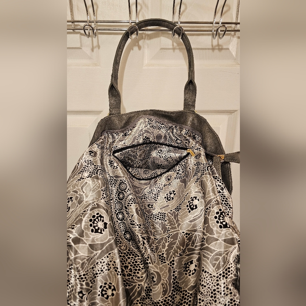 EUC Gray Women's Handbag - Faux Leather - Picture 12 of 15